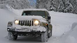 silnice jeep-833206 1280